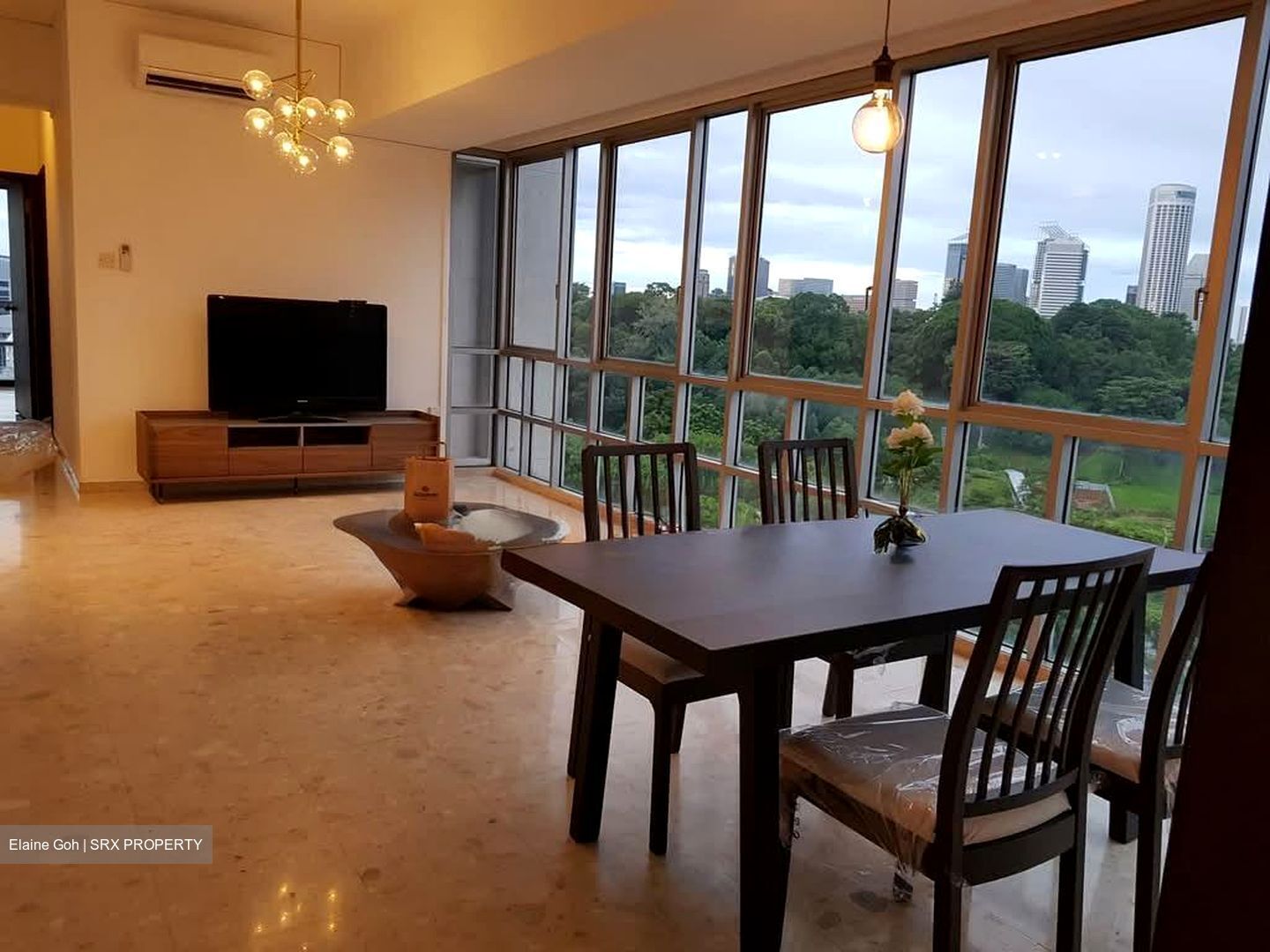 UE Square (D9), Apartment #588056911